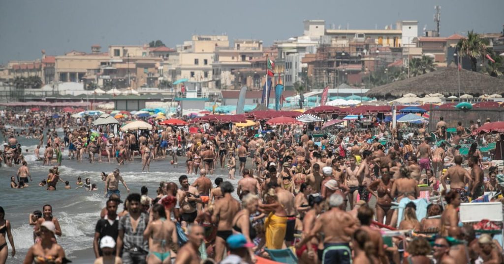 En images: l'Europe étouffe alors que la canicule frappe l'Europe