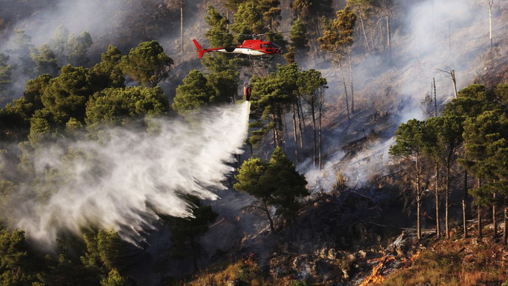 Des conditions météorologiques extrêmes provoquant le chaos dans le nord et le sud de l'Europe