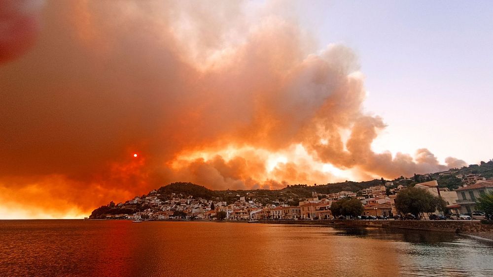 Pluies torrentielles, crues soudaines et incendies de forêt qui font rage : l'été extrême en Europe