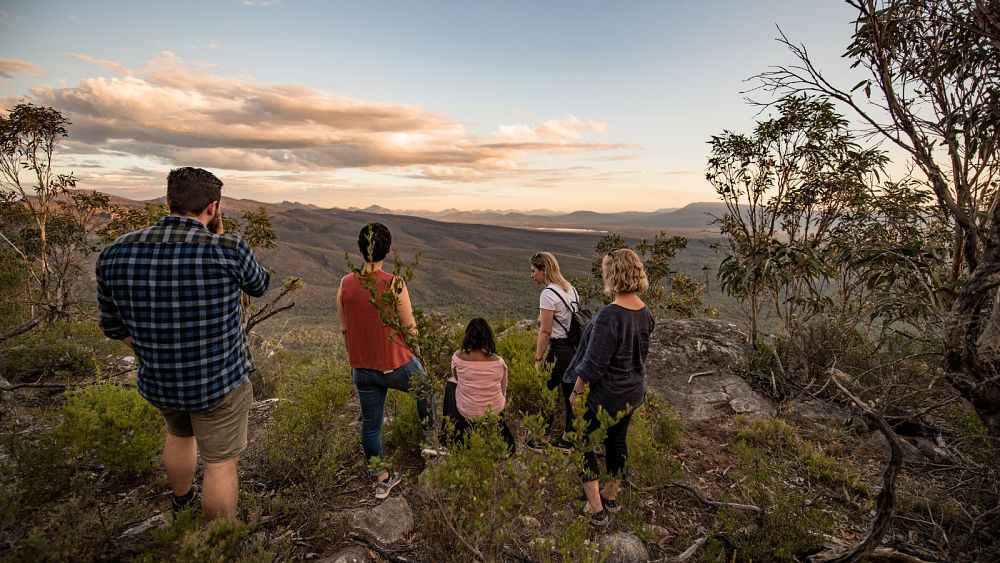 Tourisme dirigé par les autochtones : comment choisir une expérience de voyage qui profite aux gens et à la nature