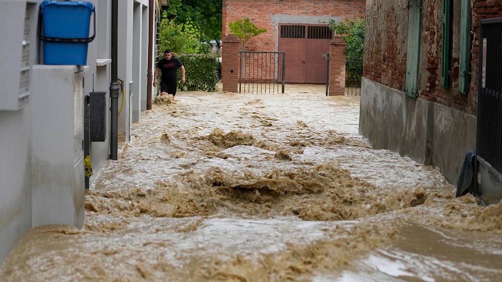 Pourquoi les inondations suivent-elles la sécheresse ?  Les scientifiques montrent que le changement climatique alimente des « changements soudains »