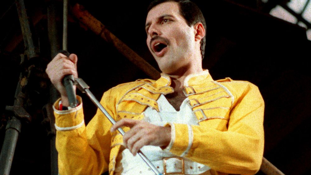 Démystifier le scandale : ont-ils vraiment supprimé « Fat Bottomed Girls » des « Greatest Hits » de Queen ?