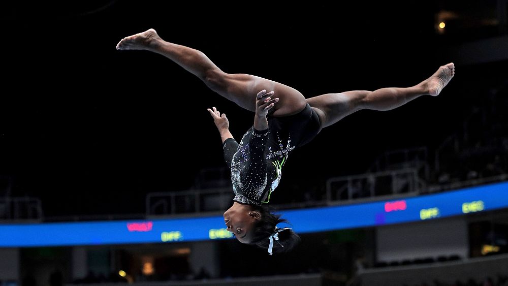 La gymnaste américaine Simone Biles remporte un huitième titre national du concours général, un record