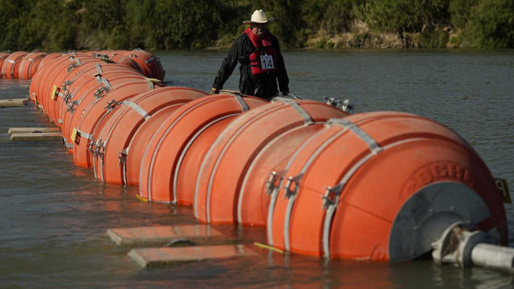 Le Texas a-t-il installé une barrière flottante avec des tronçonneuses pour blesser les migrants ?