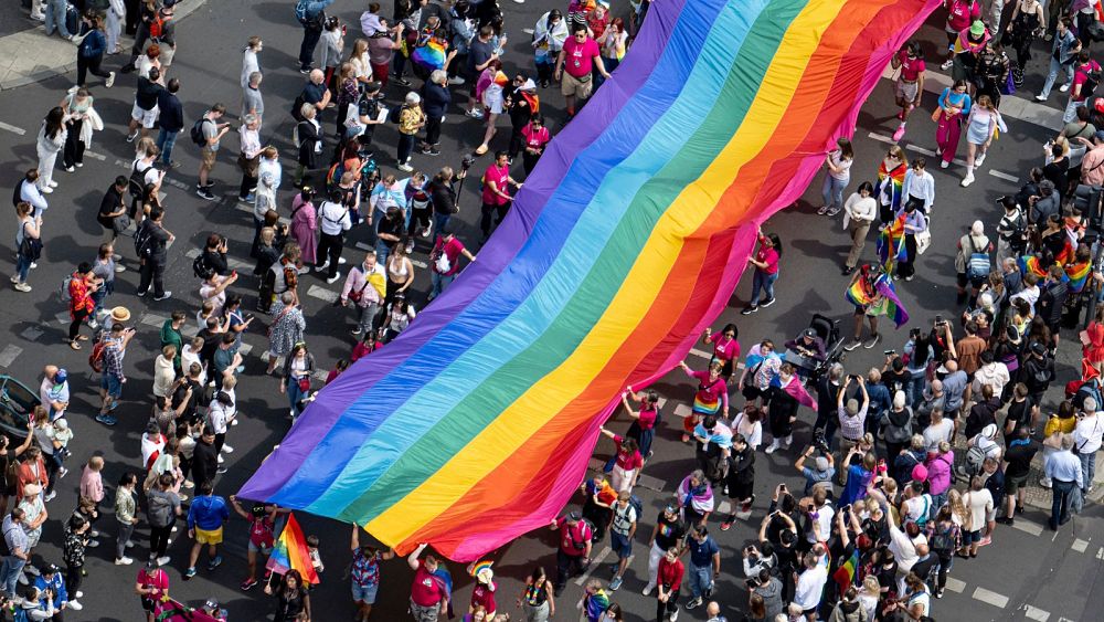 Le gouvernement allemand approuve une loi visant à faciliter le changement légal de genre pour les personnes trans, intersexuées et non binaires