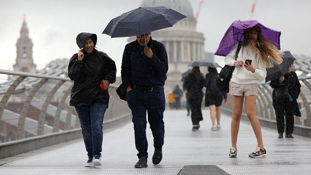 Comment les noms des tempêtes sont-ils choisis ?  Le Royaume-Uni rend hommage à des experts qui contribuent à protéger les populations des conditions météorologiques extrêmes