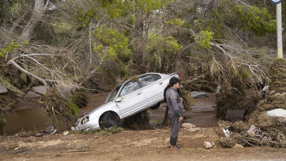 10 000 personnes sont portées disparues et des milliers de personnes seraient mortes alors que l'est de la Libye est dévasté par les inondations