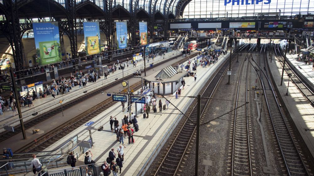 Des incendies endommagent une ligne ferroviaire allemande, la police soupçonne un mobile politique