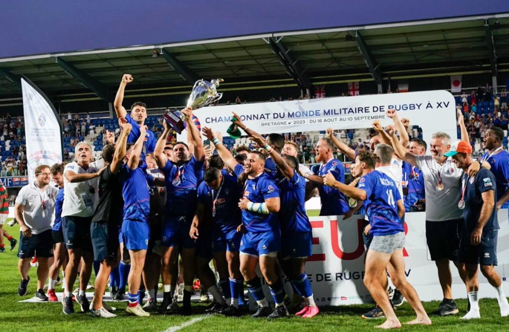 L’équipe de France militaire de rugby est championne du monde ! Un grand bravo.

Nous sommes fiers.

On continue ?