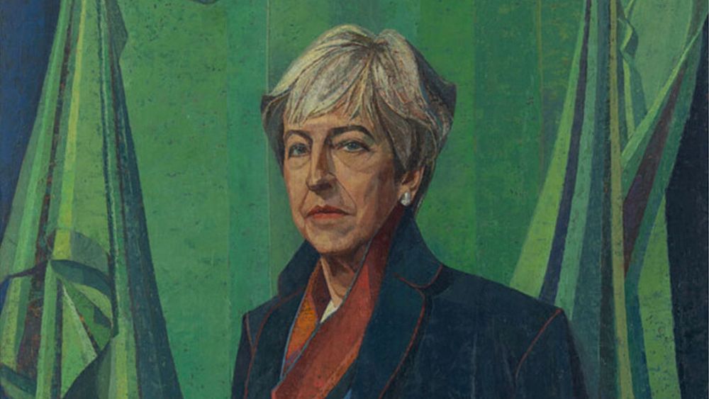 Le portrait officiel de Theresa May suscite de nombreux éloges et sarcasmes sur les réseaux sociaux