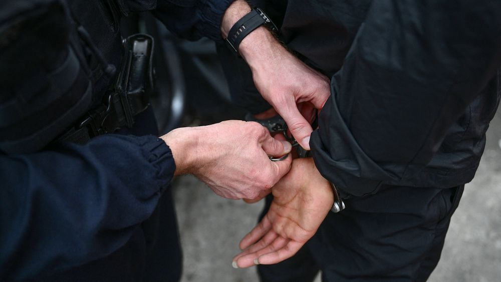 Quatre trafiquants de drogue à Marseille jugés pour avoir torturé un enfant dealer "indépendant"