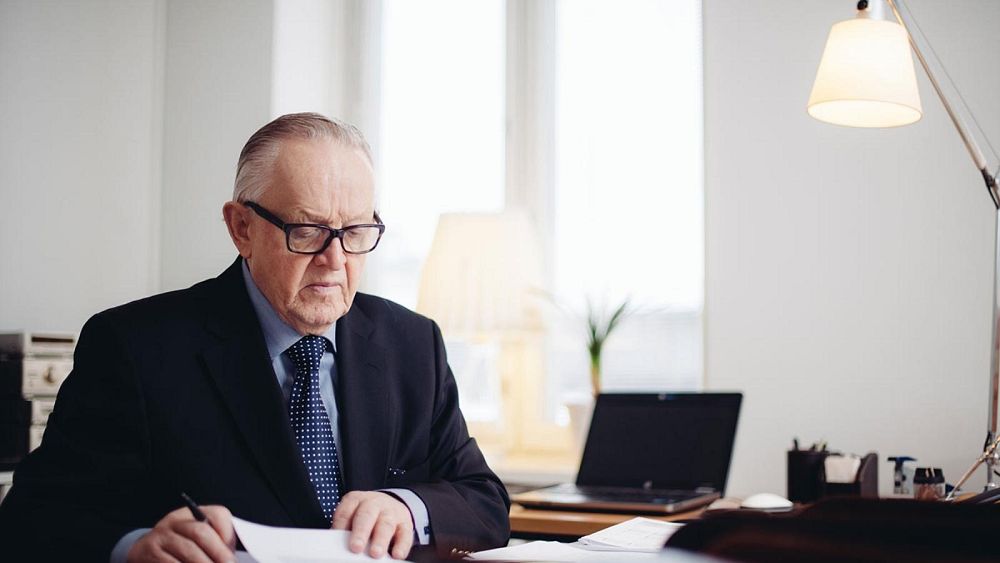 Martti Ahtisaari, ancien président finlandais et prix Nobel de la paix, est décédé à l'âge de 86 ans