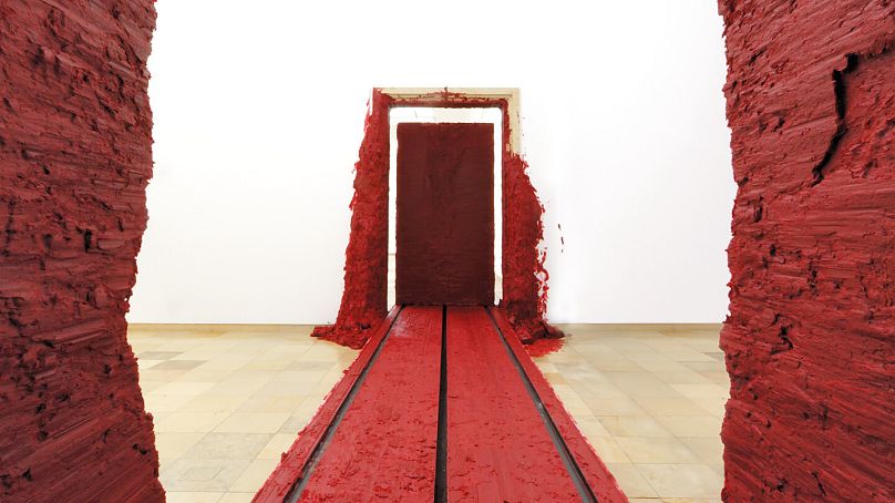 Svayambhu d'Anish Kapoor (2007) exposé au Palazzo Strozzi.