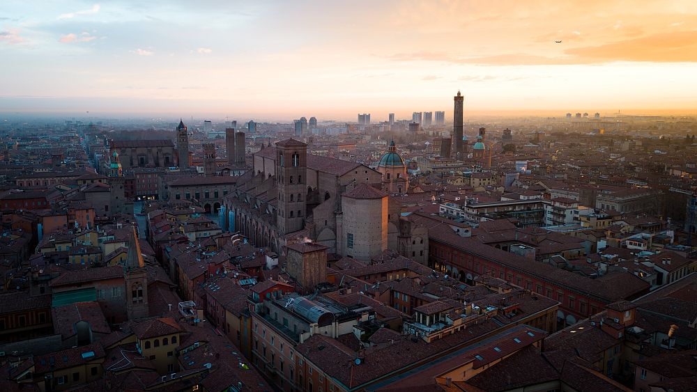 Cette « tour penchée » en Italie a été fermée suite aux craintes d'effondrement