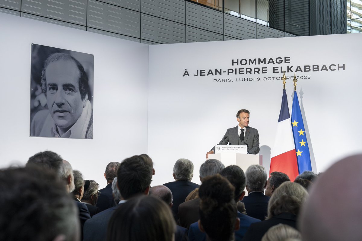 À Jean-Pierre Elkabbach.

Nous garderons le souvenir du journaliste, de l’interviewer redoutable, de sa voix et de son visage, installés dans nos vies.