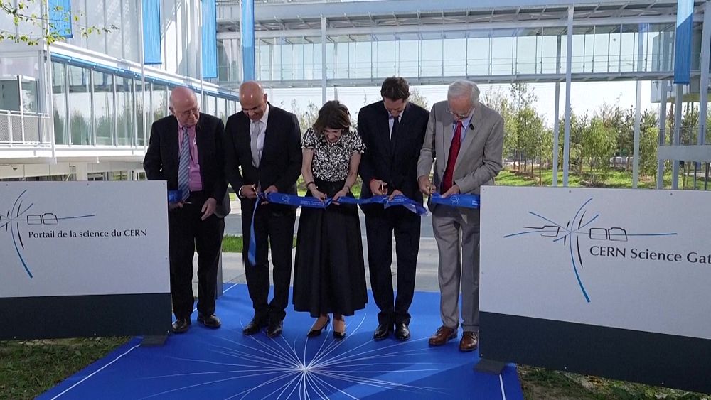 Le CERN ouvre un nouveau centre d'accueil pour accueillir 500 000 personnes par an afin de découvrir son travail révolutionnaire