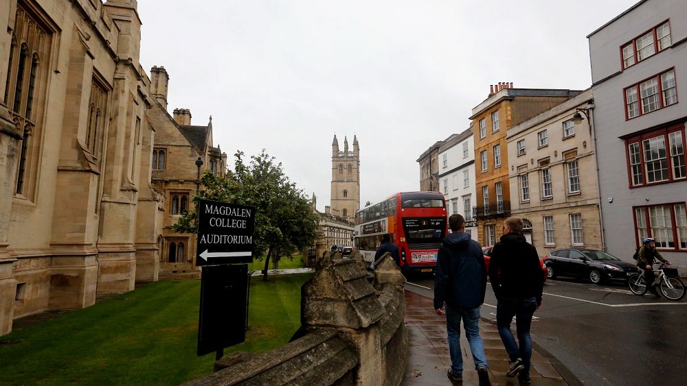 Les universités britanniques ont accepté des millions de dollars des géants des combustibles fossiles après avoir promis de se désengager de l'industrie