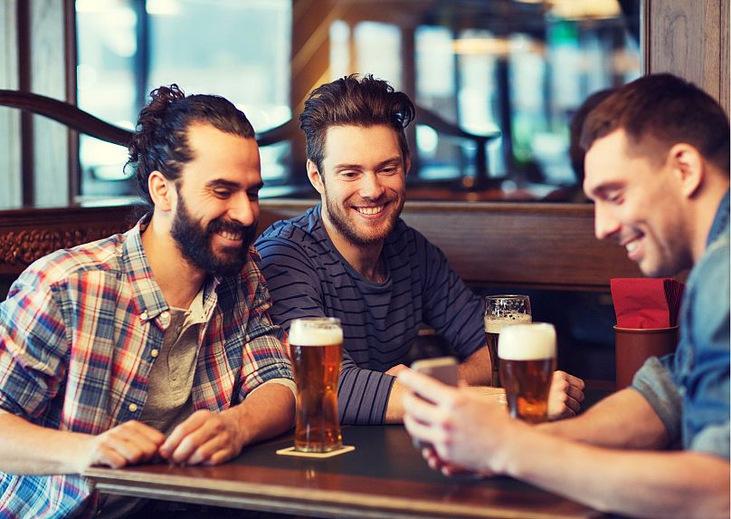 Mesure pour mesure ?  Qui a besoin de verres à bière quand on a de bons amis