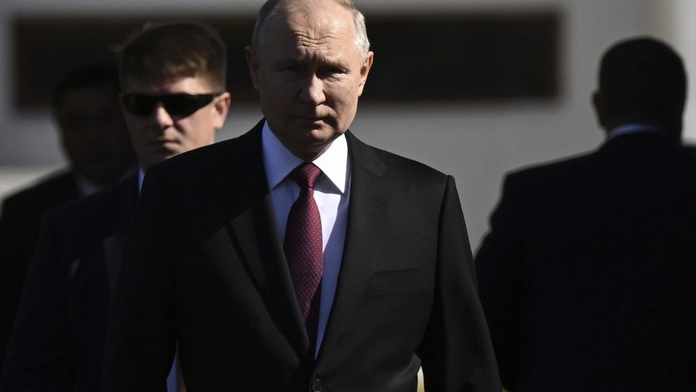 Vladimir Poutine signe le retrait de la Russie du traité interdisant les essais nucléaires