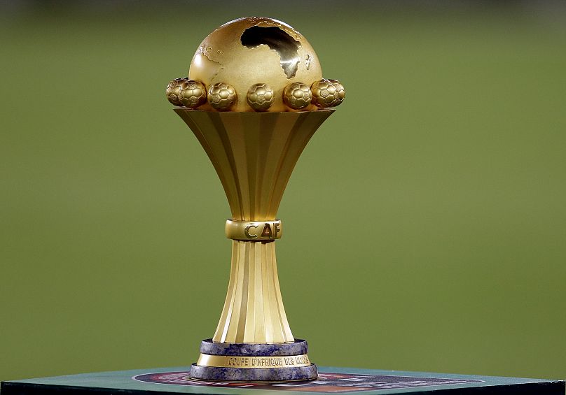 Coupe d'Afrique des Nations 2019 réplique du trophée 150mm sur socle – Onze  Mondial / But Sainté – Le SHOP