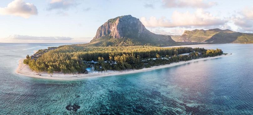 L'île Maurice se trouve au large de la côte est de Madagascar.