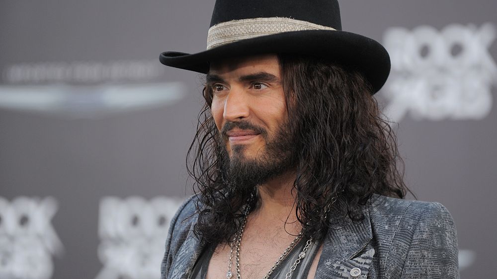 Russell Brand : la BBC déclare avoir reçu un total de cinq plaintes concernant le présentateur