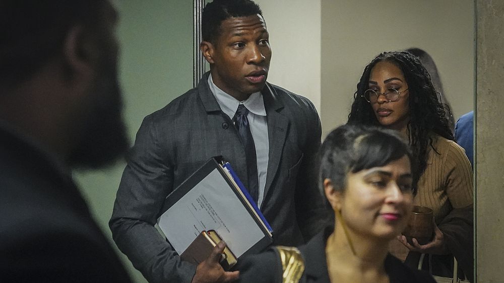 Procès Jonathan Majors : l’accusateur raconte la nuit de l’agression