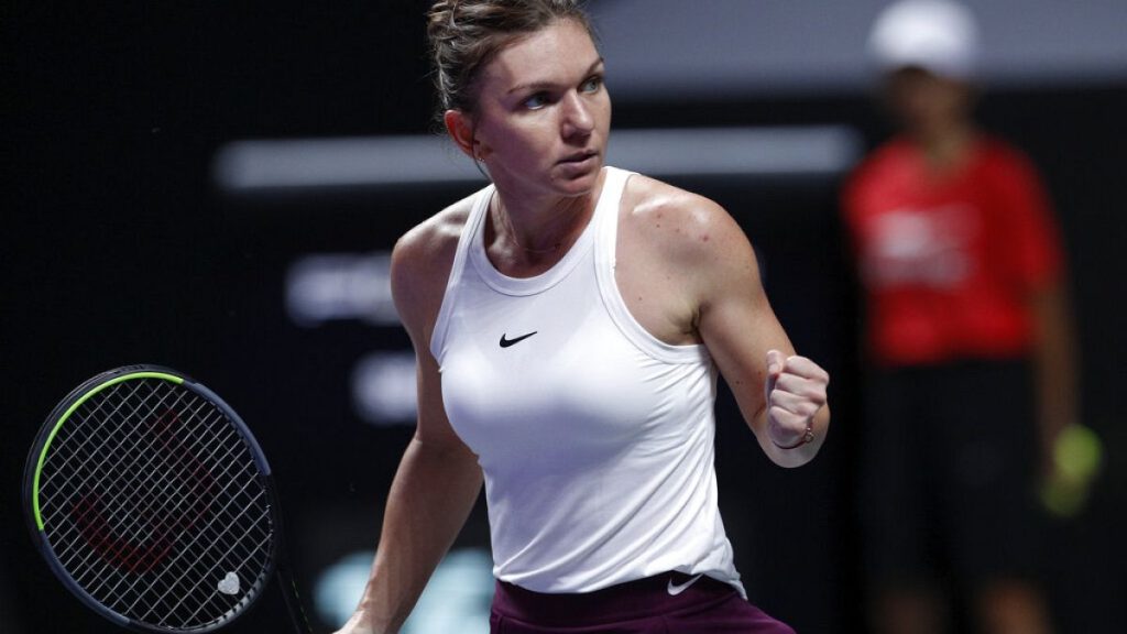 A determined Simona Halep battles against Canada