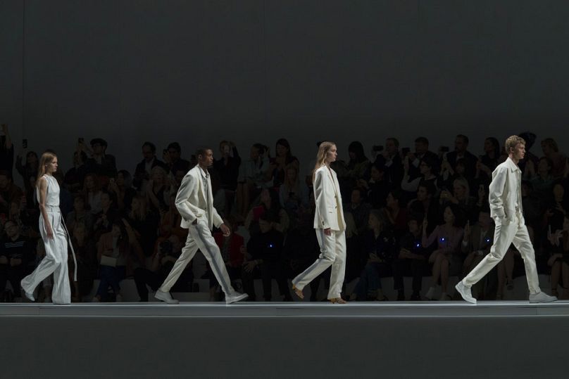 La collection Hugo Boss printemps 2019 est présentée lors de la Fashion Week de New York, le dimanche 9 septembre 2018.