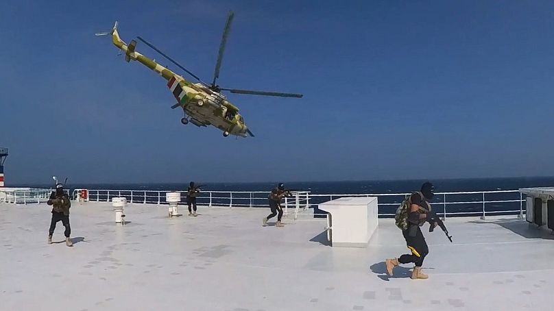 Un commando de Houthi piomba sur le nave du carico israélien Galaxy Leader, Domenica 19 novembre 2023