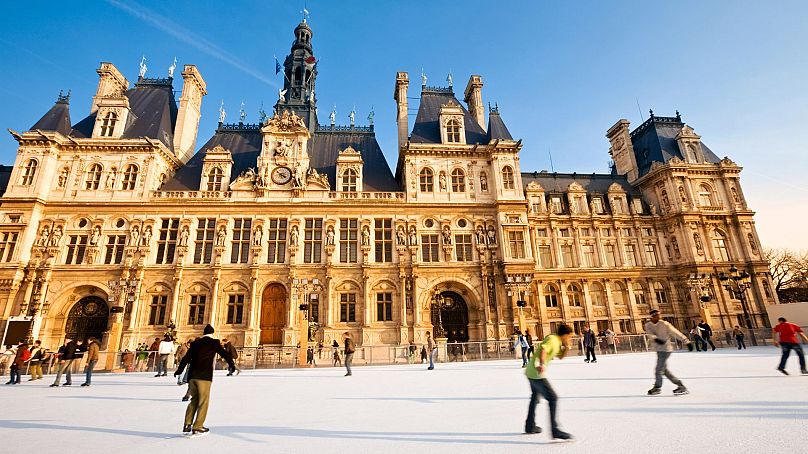 Paris est une destination de vacances d'hiver populaire.