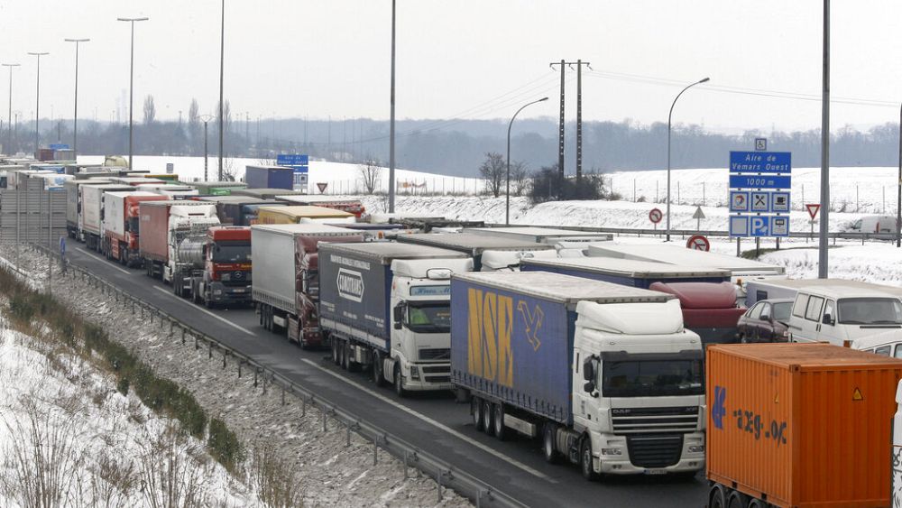 Chaos à la frontière polono-ukrainienne alors que le conflit sur les permis de transport se poursuit