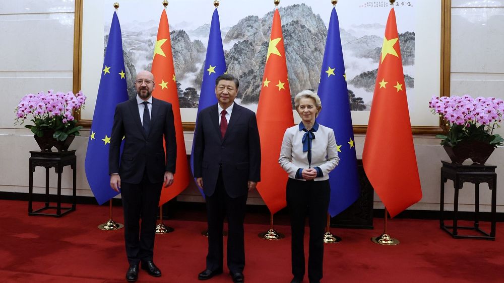 L'UE prévient la Chine qu'elle "ne tolérera pas" une concurrence déloyale lors d'un sommet aux enjeux élevés