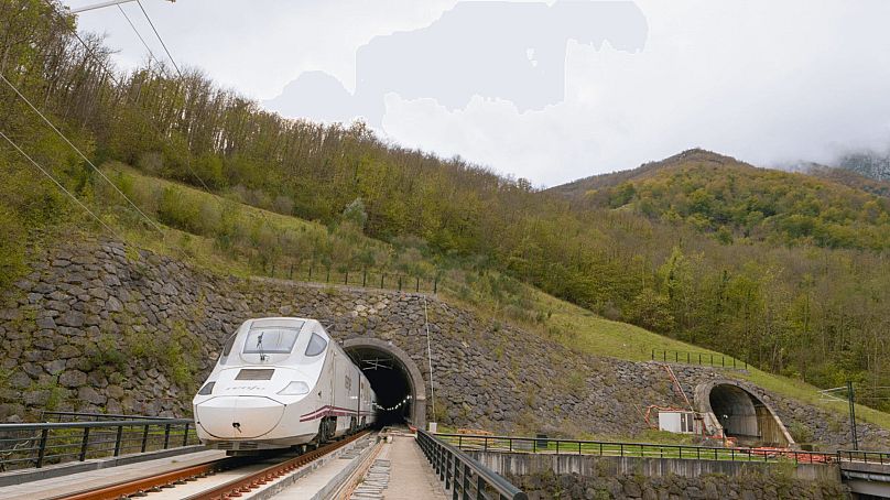 Le contournement de Pajares compte 12 tunnels.