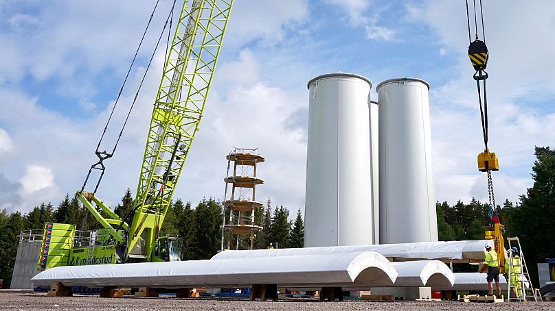 Les modules en bois de Modvion peuvent être facilement transportés et assemblés.