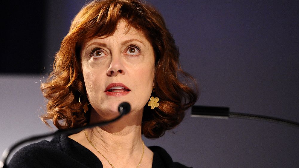 Susan Sarandon s'excuse pour ses commentaires sur les Juifs lors d'un rassemblement