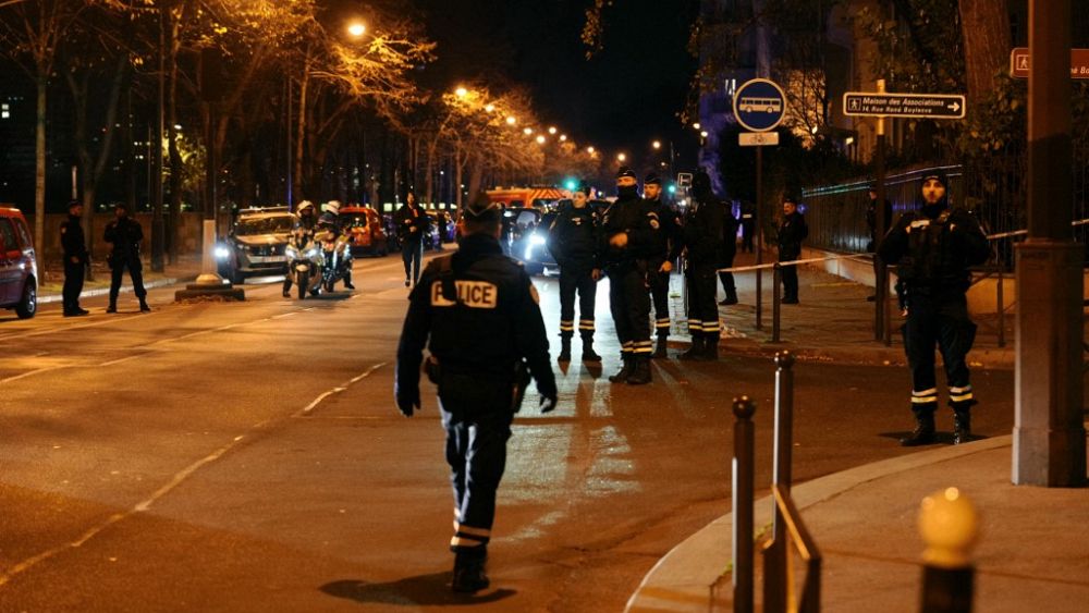 Un touriste allemand mortellement poignardé à Paris lors d'un attentat terroriste présumé