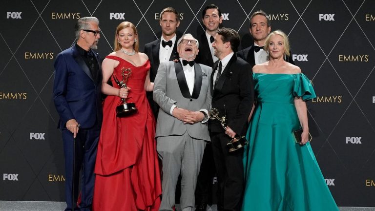 Emmys 2024 Succession Et The Bear Raflent Les R Compenses   1705395218 Emmys 2024 Succession Et The Bear Raflent Les Recompenses 768x432 