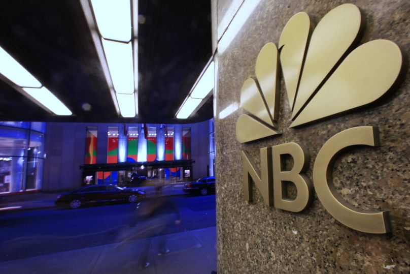 DOSSIER – Ce 21 août 2009, une photo d'archive montre le logo NBC à son siège social à New York.