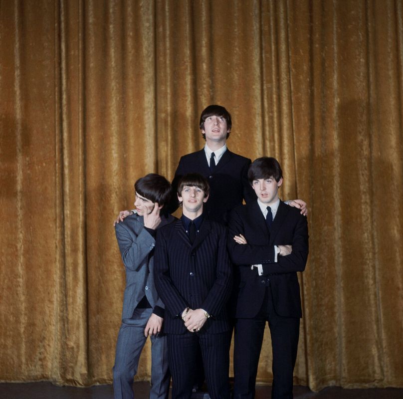 Les Beatles sont présentés sur le tournage du 