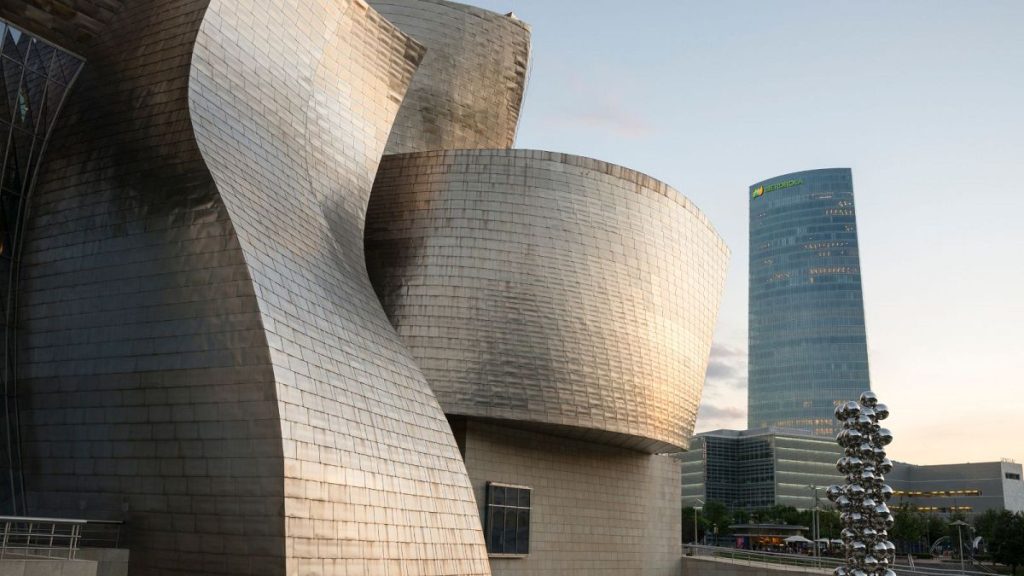 The Guggenheim Museum in Bilbao is hosting a new exhibition on pop art.