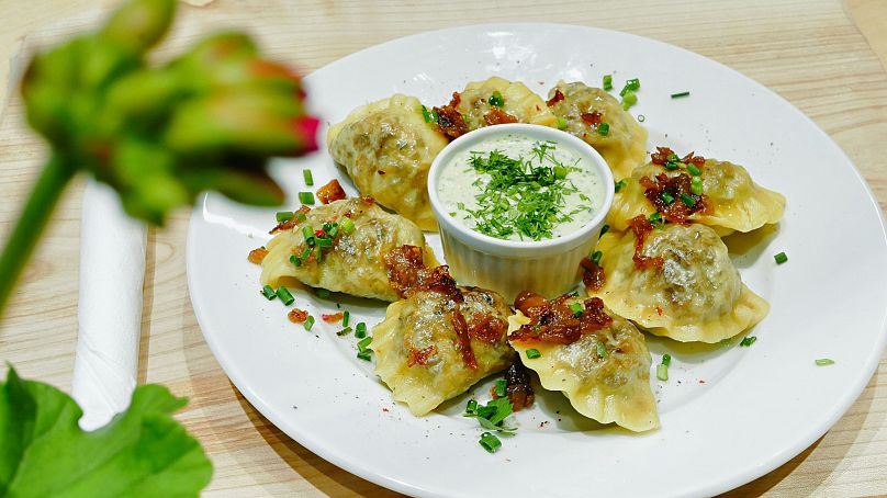 Les Pierogi aux oignons caramélisés sont au menu des trains polonais