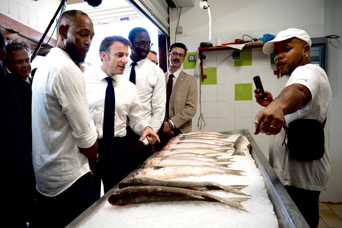 Pour mieux protéger nos pêcheurs en Guyane, j’ai pris des engagements à leurs côtés : nous allons par exemple intensifier les contrôles sur la pêche et la commercialisation illégale et renouveler 25 bateaux de pêche cette année.