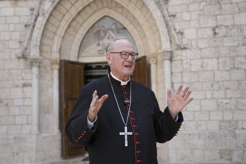 Le cardinal Timothy Dolan, archevêque de New York, s'exprime dans le village palestinien de Beit Jala, en Cisjordanie.
