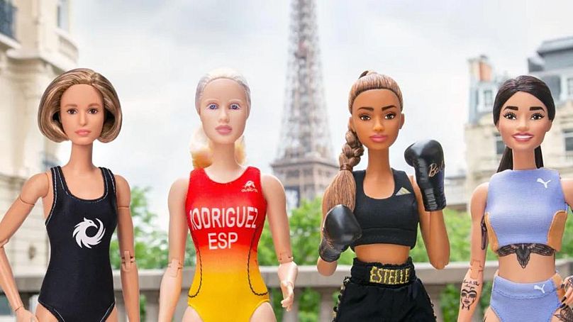Les nouvelles poupées incluent la nageuse Federica Pellegrini, la paratriathlète Susana Rodriguez, la championne de boxe Estelle Mossely et la sprinteuse Ewa Swoboda.