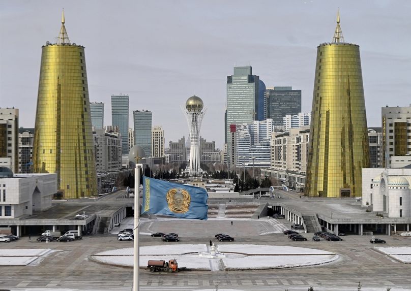 Le centre-ville d'Astana est vu depuis le palais présidentiel d'Ak Orda, février 2023