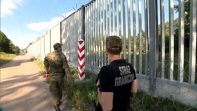 Le service des gardes-frontières inspecte la frontière avec la Biélorussie