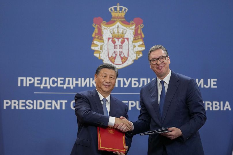 Il existe des inquiétudes à Bruxelles concernant les relations étroites de Vučić avec des dirigeants autoritaires comme le président chinois Xi Jinping