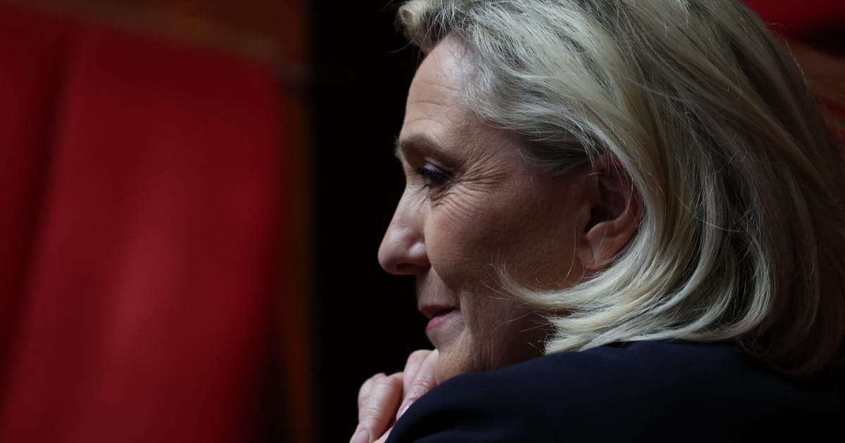 Le Pen à Meloni : faisons équipe et formons le deuxième groupe du Parlement européen