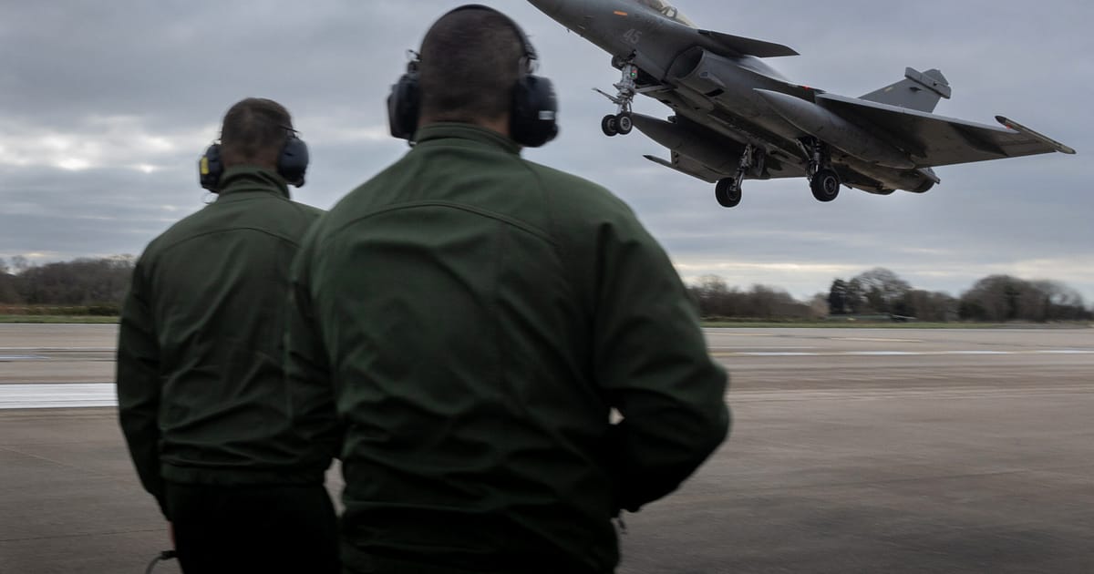 La France enverra des avions de combat Mirage en Ukraine, selon Macron